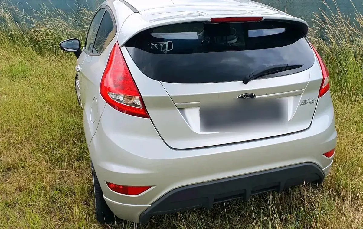 Gebraucht Ford Fiesta 120 PS (88 kW) 2009 Grau Kleinwagen