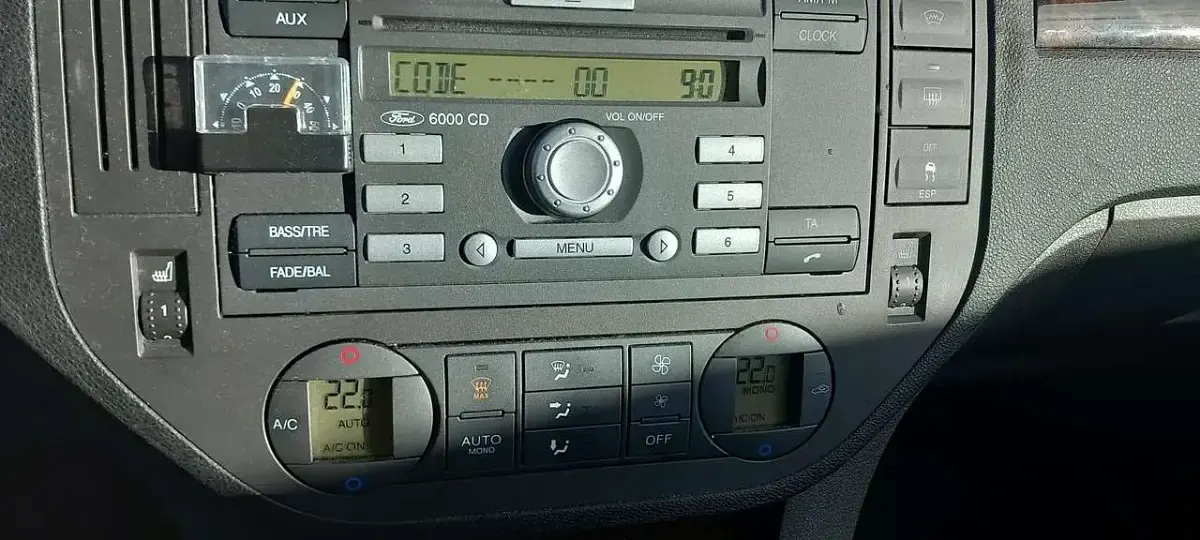 Gebraucht Ford C-MAX 145 PS (106 kW) 2006 Weiß Van / Kleinbus