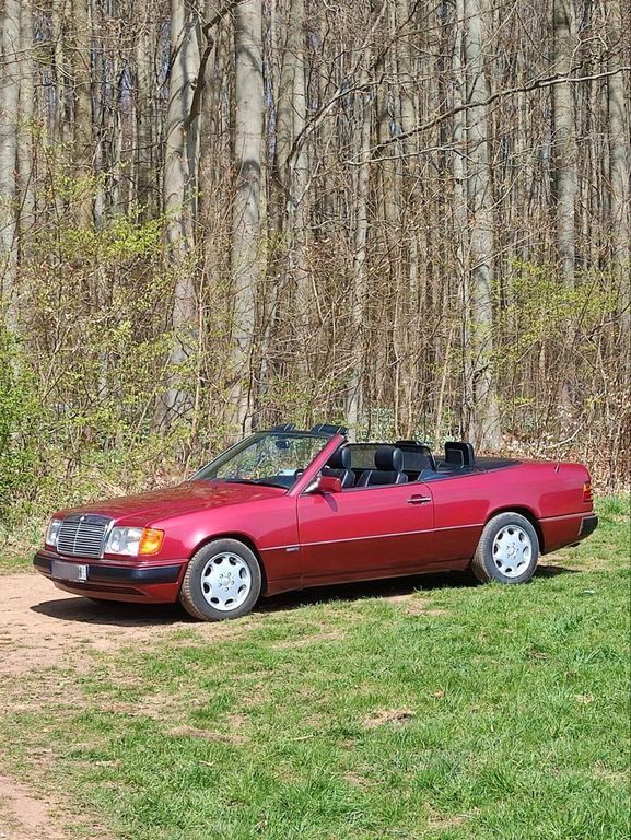Rot Gebraucht 1992 Mercedes 320 Cabrio | 22.999 € - Bild 1/4