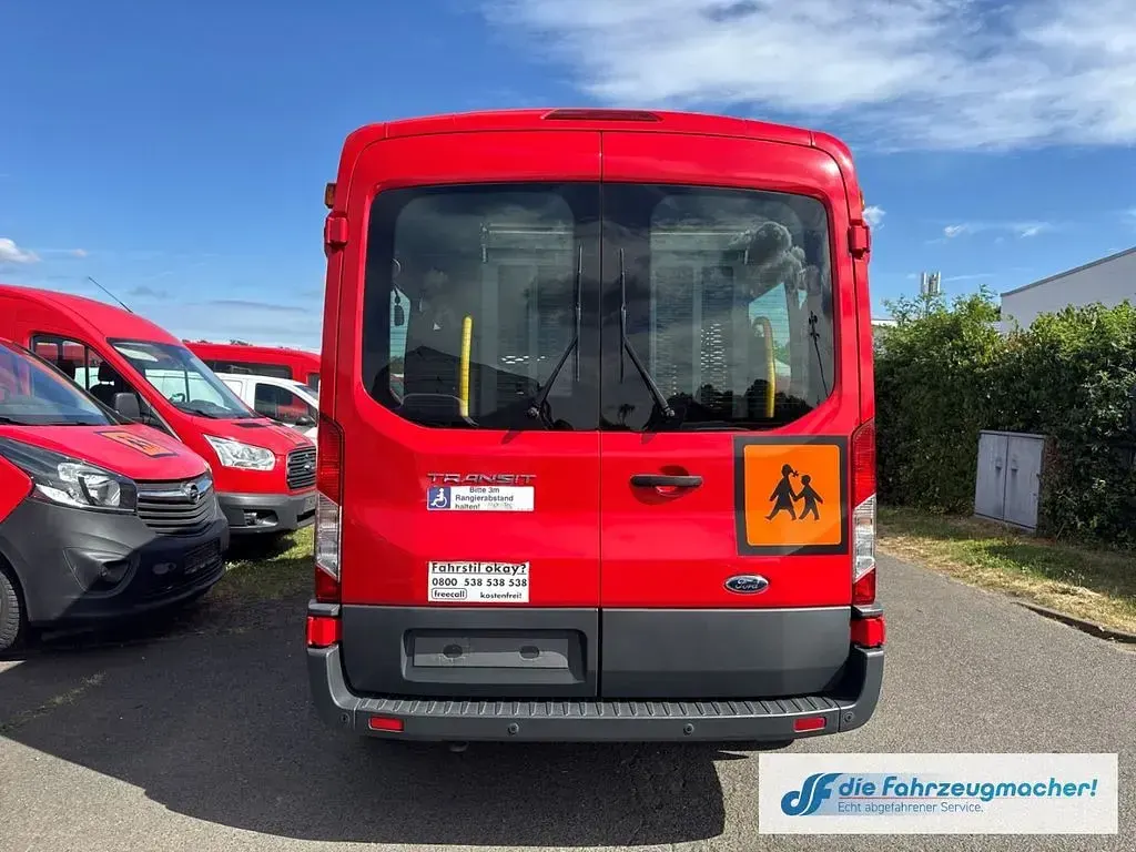 Gebraucht Ford Transit Trend 105 PS (77 kW) 2019 Rot Kombi