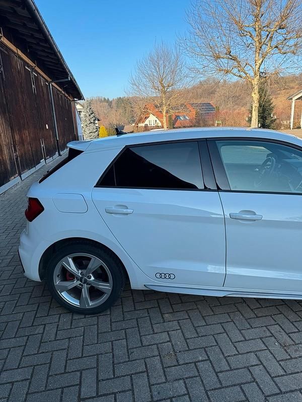 Gebraucht Audi A1 Sportback 200 PS (147 kW) 2019 Weiß Kleinwagen