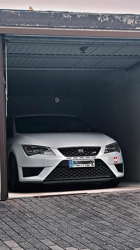 Andere farben Gebraucht 2014 Cupra Leon Coupé | 15.000 € (Fairer Preis) - Bild 1/3
