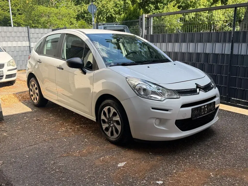 Gebraucht Citroën C3 Attraction 68 PS (50 kW) 2014 Weiß Limousine