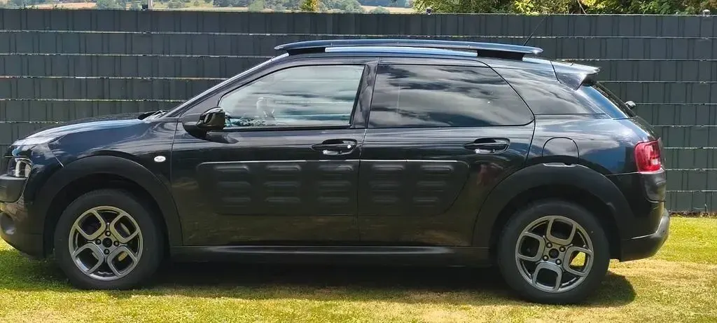 Gebraucht Citroën C4 PureTech 82 PS (60 kW) 2016 Schwarz Limousine