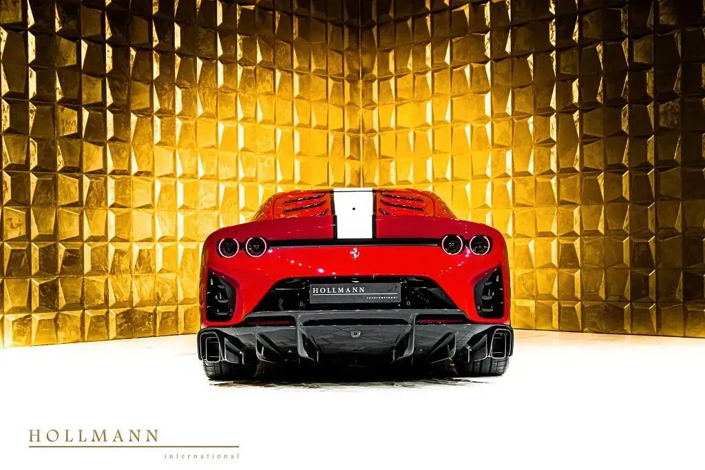 Second-hand Ferrari 812 829 CP (609 kW) 2022 Roșu Coupe