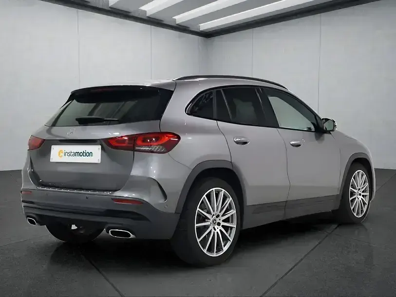 Gebraucht Mercedes GLA250 224 PS (164 kW) 2021 Grau SUV