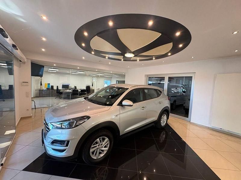 Silber Gebraucht 2018 Hyundai Tucson SUV | 13.600 € (Guter Preis) - Bild 1/4