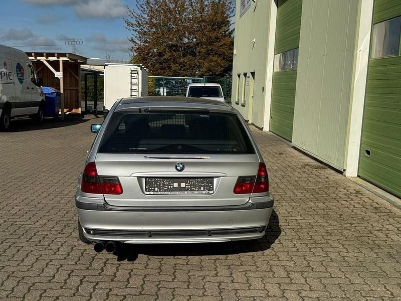 Second-hand BMW 318 143 CP (105 kW) 2003 Argintiu Break