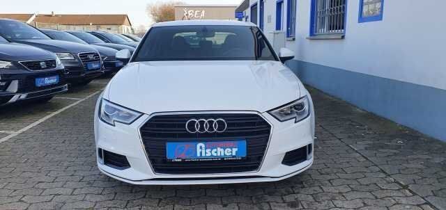 Gebraucht Audi A3 S-Line 150 PS (110 kW) 2019 Weiß Limousine