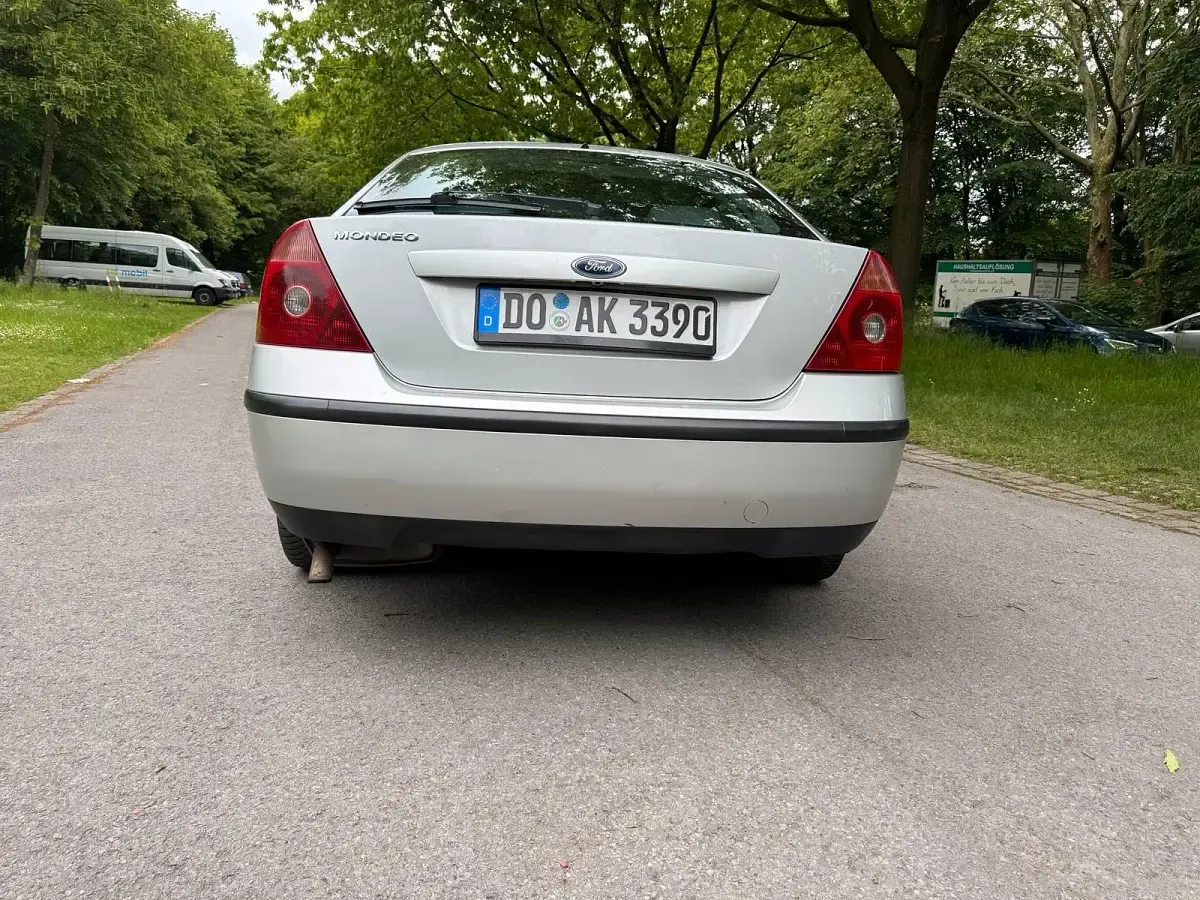 Gebraucht Ford Mondeo 143 PS (105 kW) 2001 Limousine