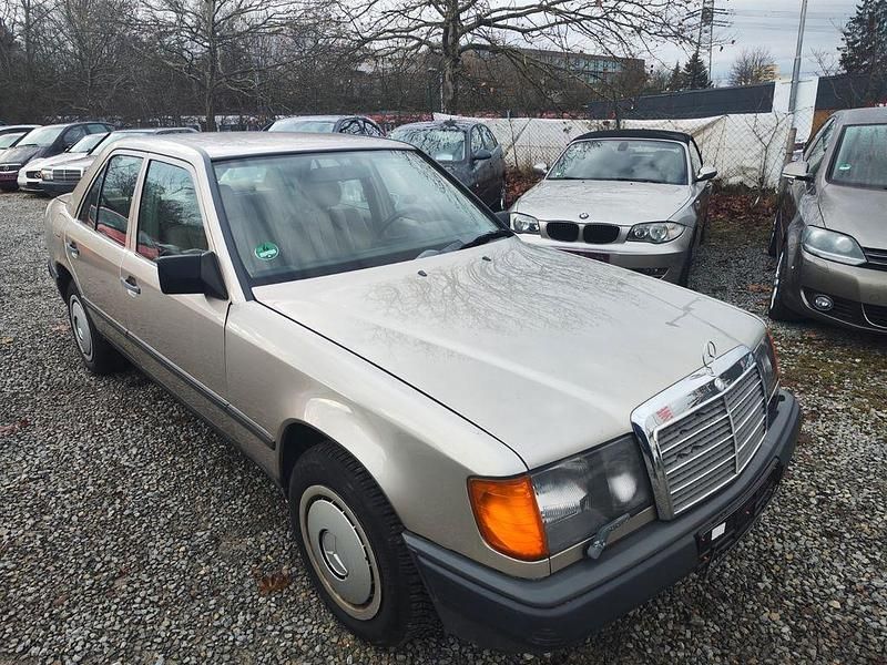 Gebraucht Mercedes E260 160 PS (117 kW) 1987 Limousine
