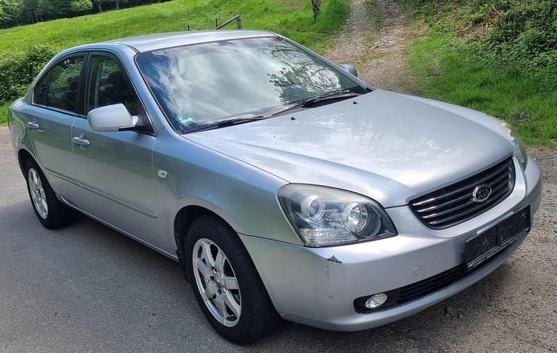 Grau Gebraucht 2007 Kia Magentis Limousine | 1.699 € (Fairer Preis) - Bild 1/4