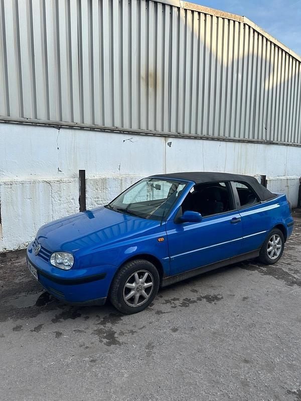 Gebraucht VW Golf Cabriolet 101 PS (74 kW) 1999 Blau Cabrio