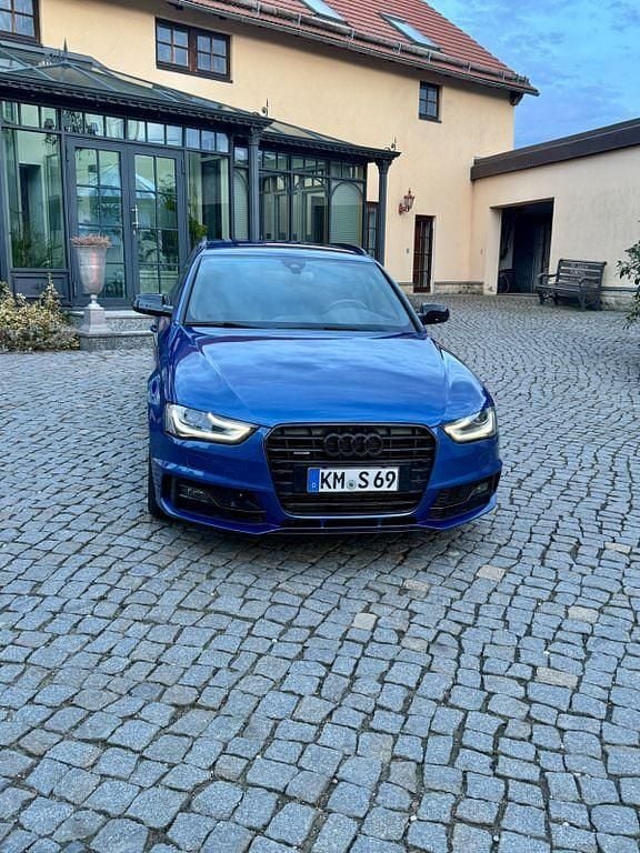 Gebraucht Audi A4 S-Line 224 PS (164 kW) 2015 Blau Kombi
