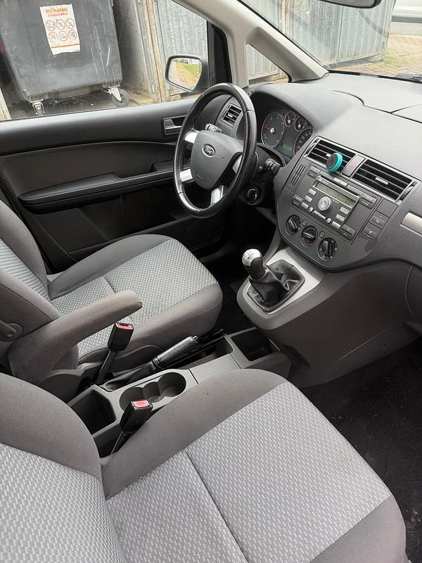 Usata Ford Focus 109 CV (80 kW) 2005 Grigio Station wagon
