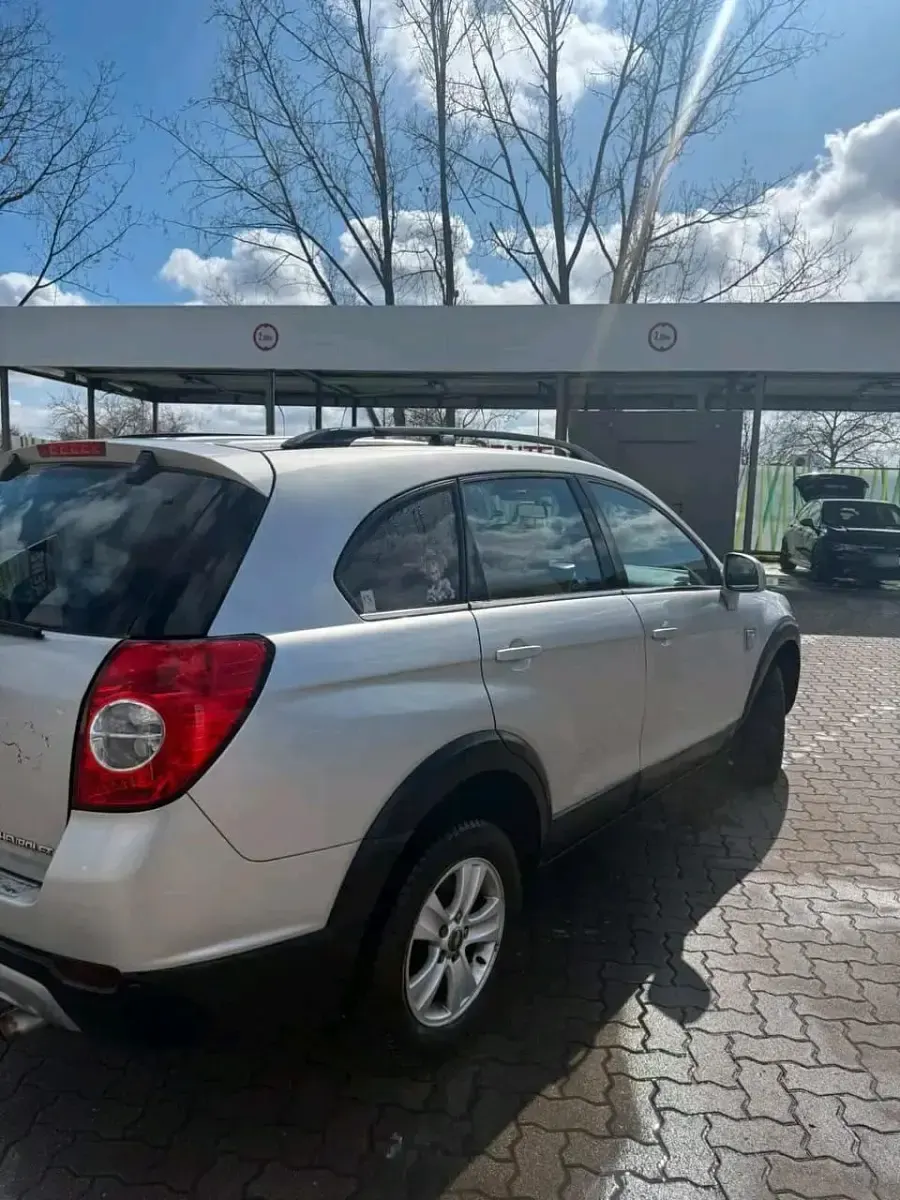 Gebraucht Chevrolet Captiva 120 PS (88 kW) 2026 Silber SUV
