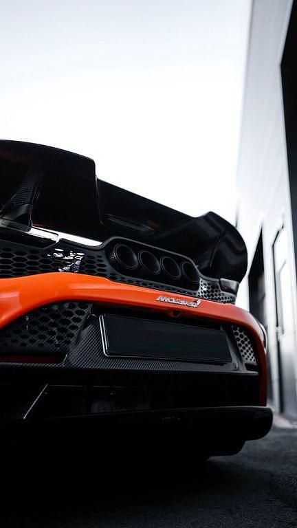 Gebraucht McLaren 765LT 764 PS (561 kW) 2024 Elite lack ventura orange Cabrio