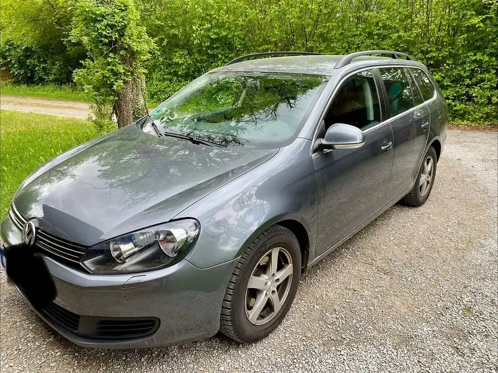 Gebraucht VW Golf VI 105 PS (77 kW) 2011 Grau Kleinwagen
