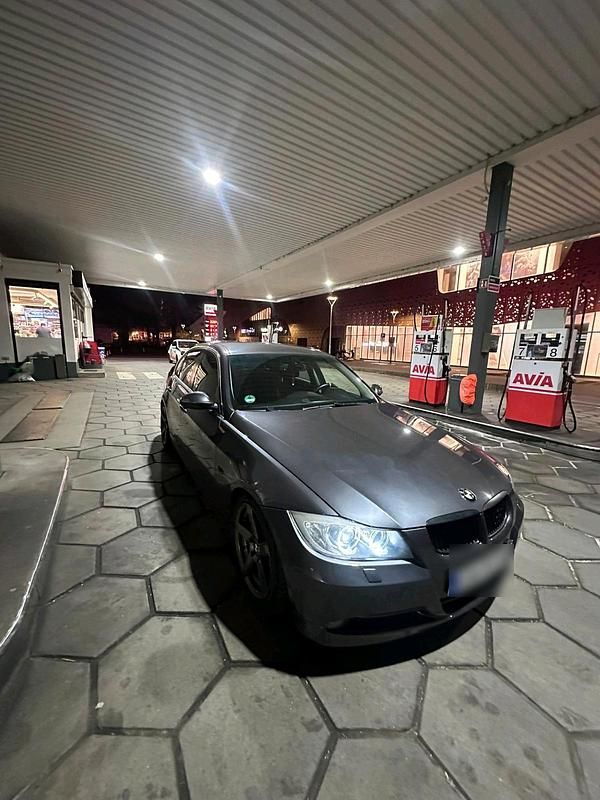 Gebraucht BMW 330 Performance 258 PS (189 kW) 2005 Grau Limousine