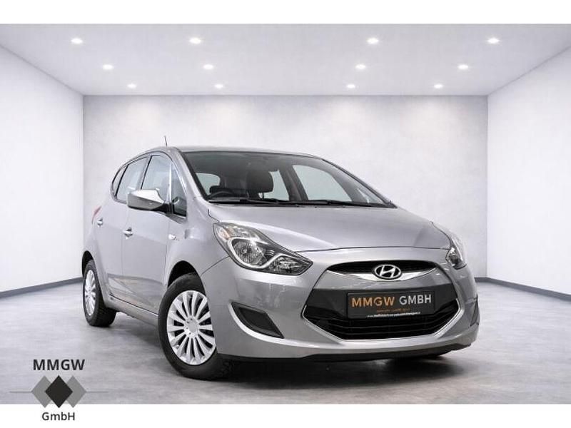 Gebraucht Hyundai ix20 Edition 90 PS (66 kW) 2013 Grau Kleinwagen