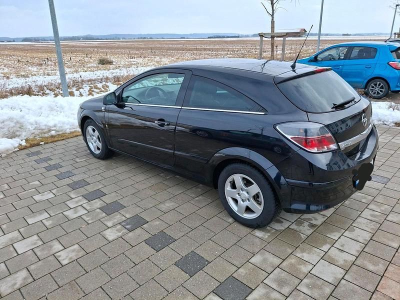 Gebraucht Opel Astra GTC 110 PS (80 kW) 2009 Schwarz Limousine