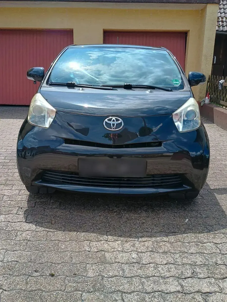 Gebraucht Toyota iQ 68 PS (50 kW) 2009 Schwarz Kleinwagen