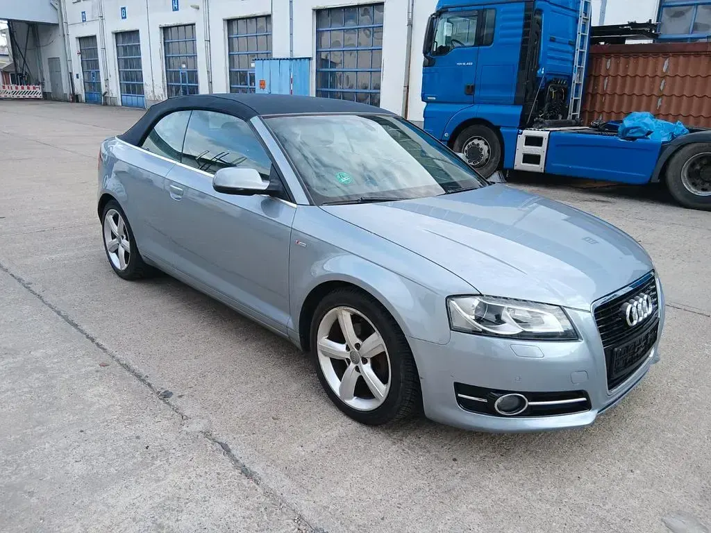 Brugt Audi A3 Cabriolet S-Line 140 HK (102 kW) 2011 Blå Cabriolet