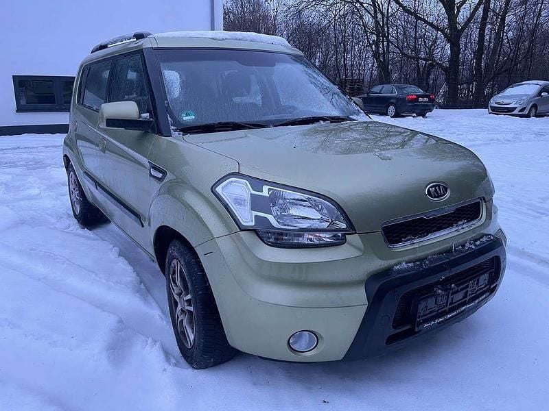 Gebraucht Kia Soul Vision 126 PS (92 kW) 2010 Green tea latte met. SUV