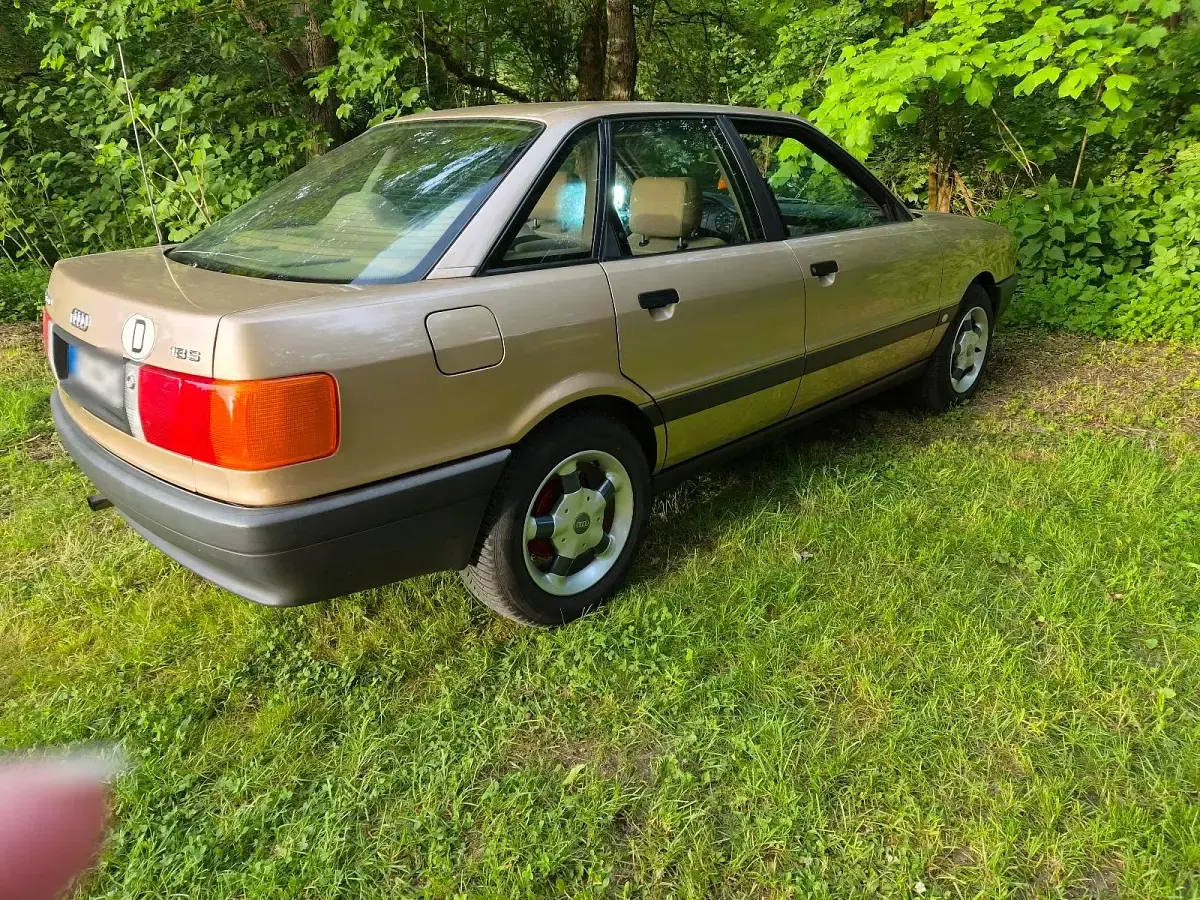 Gebraucht Audi 80 90 PS (66 kW) 1987 Gold Limousine