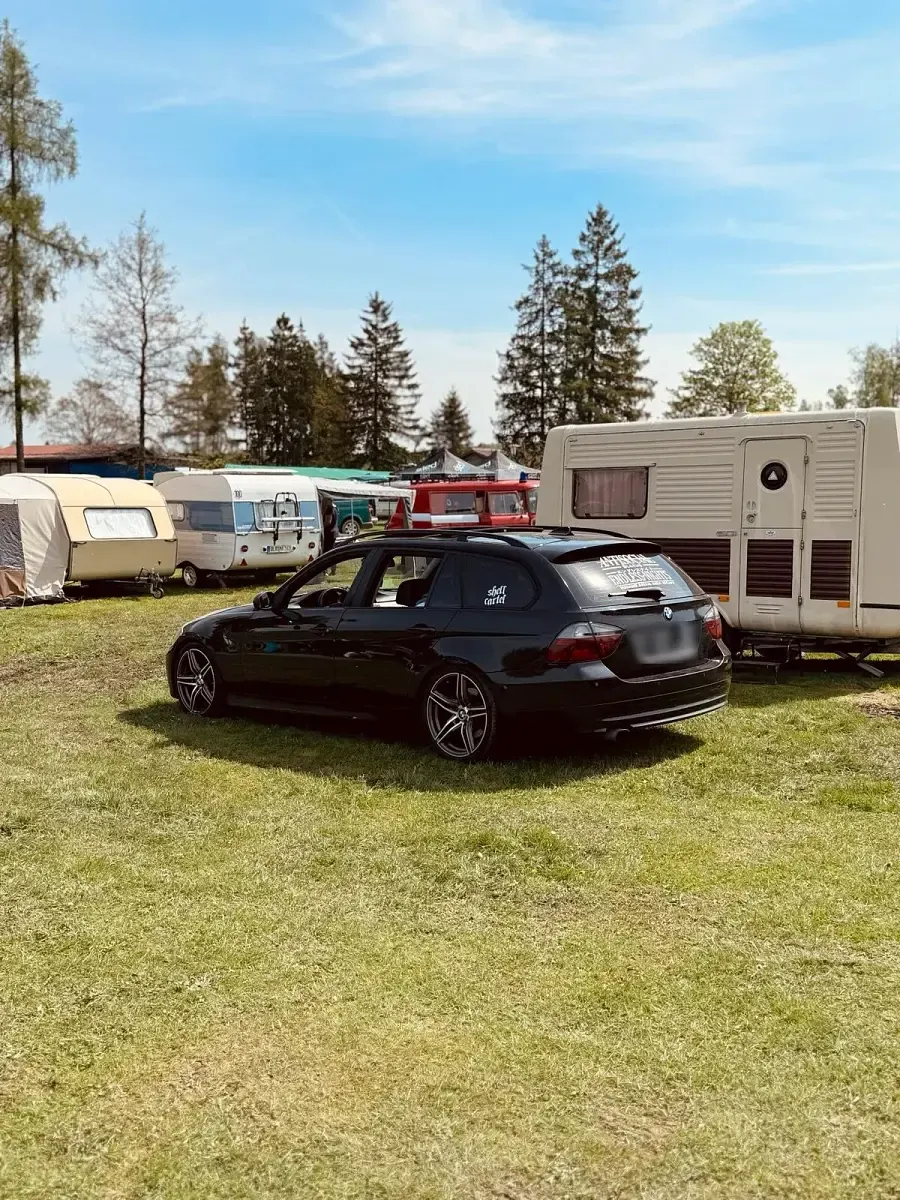 Gebraucht BMW 320 Basis 163 PS (119 kW) 2006 Schwarz Kombi
