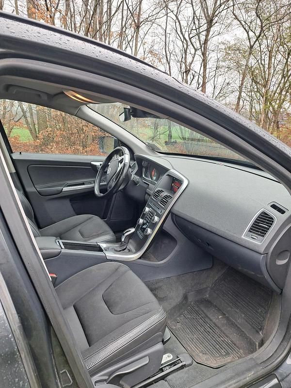 Gebraucht Volvo XC60 190 PS (139 kW) 2015 Andere farben SUV