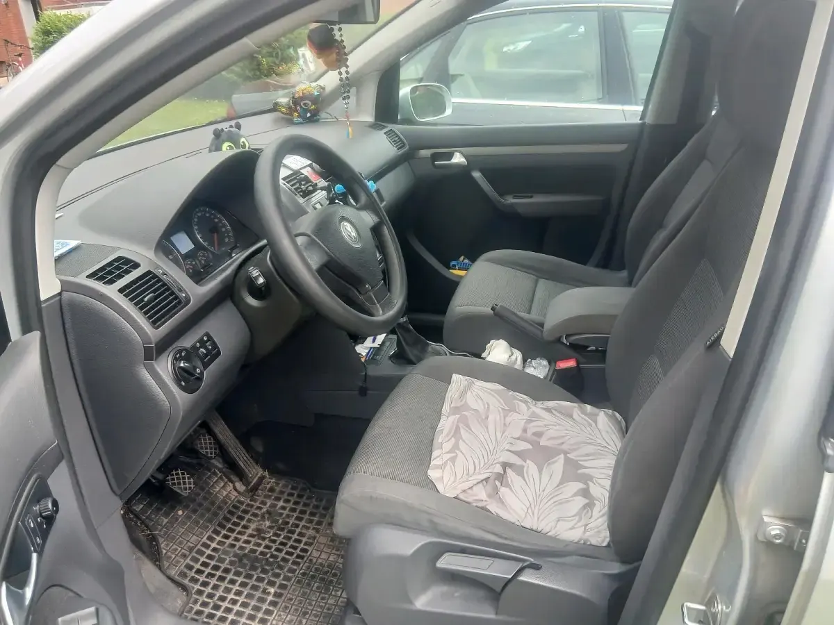 Gebraucht VW Touran 105 PS (77 kW) 2007 Silber Van / Kleinbus