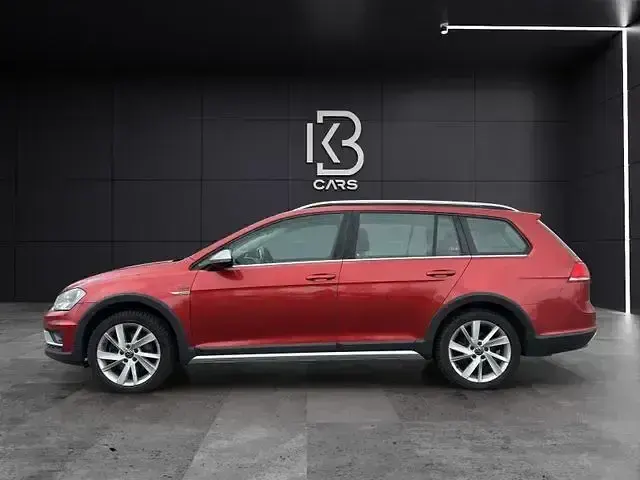 Gebraucht VW Golf Alltrack 184 PS (135 kW) 2016 Sunset red metallic Kombi