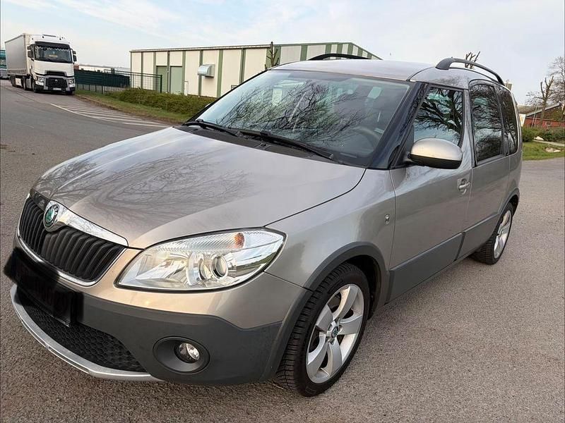 Gebraucht Skoda Roomster 105 PS (77 kW) 2012 Grau Van / Kleinbus