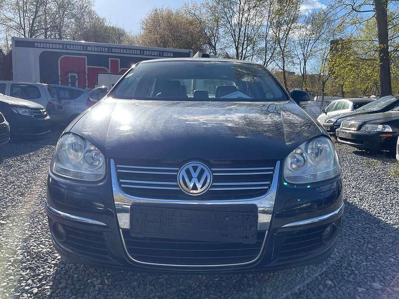 Gebraucht VW Jetta Comfortline 150 PS (110 kW) 2005 Deep black perleffekt Limousine