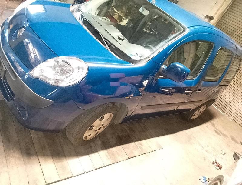Gebraucht Renault Kangoo 82 PS (60 kW) 2009 Limousine