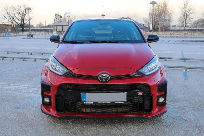 Gebraucht Toyota Yaris 261 PS (191 kW) 2021 Rot Limousine