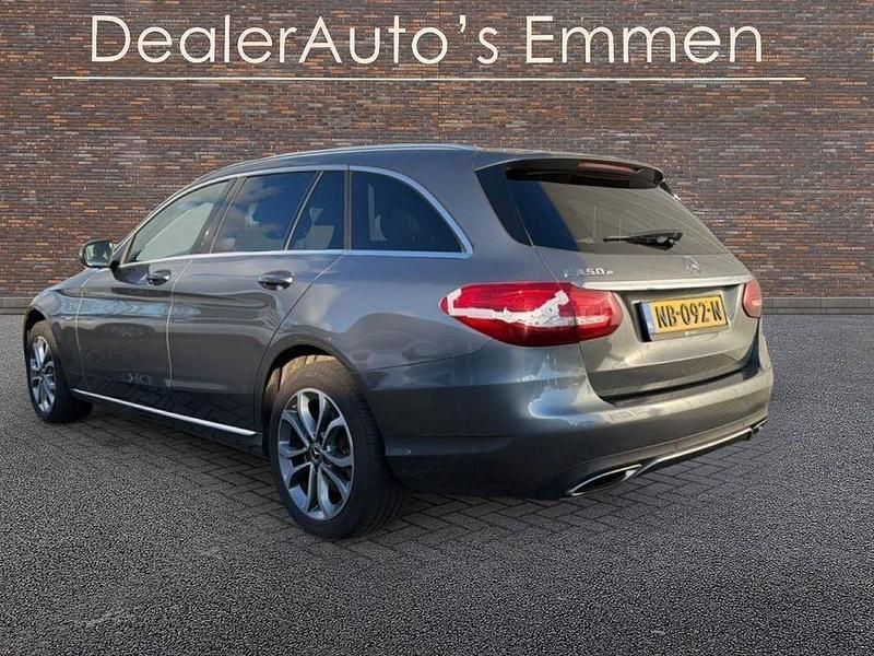 Gebraucht Mercedes C350 279 PS (205 kW) 2016 Grau Kombi