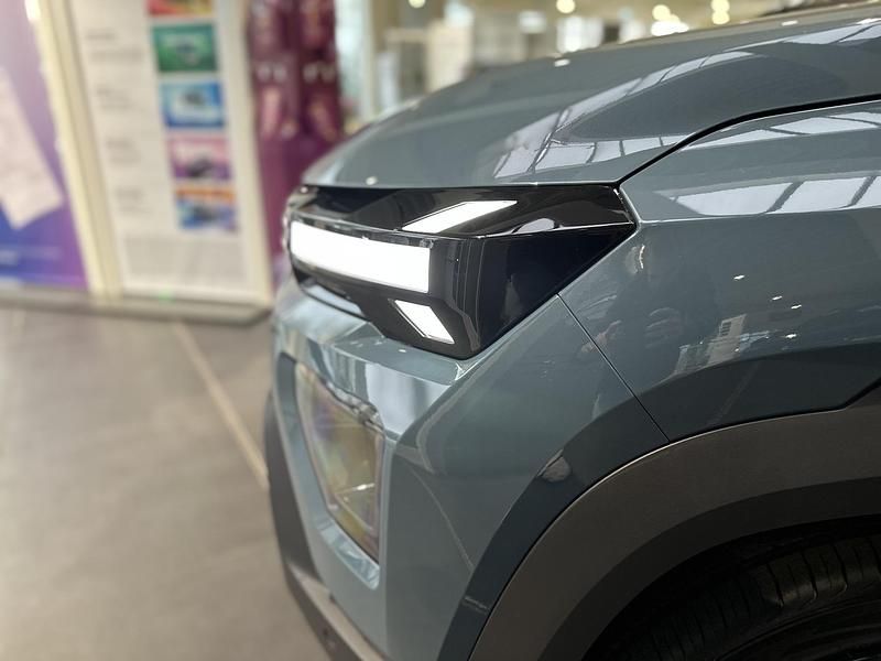 Uusi Dacia Spring Extreme 33 kW (45 HP) 2026 Viistoperä