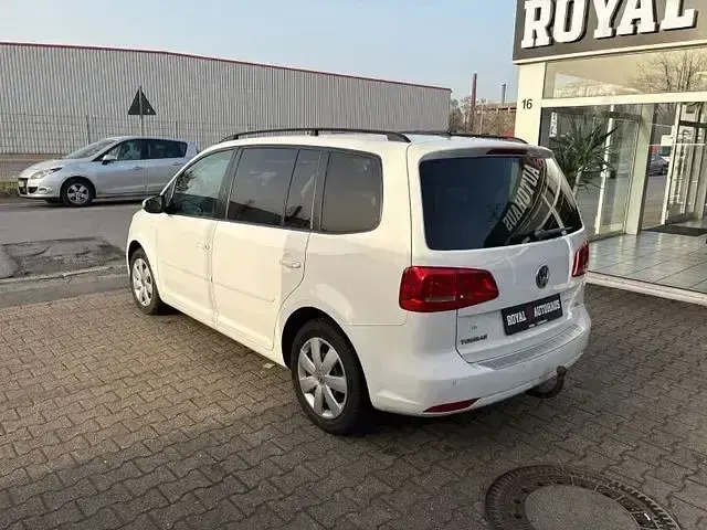 Gebraucht VW Touran Comfortline 140 PS (102 kW) 2011 Weiß Van / Kleinbus