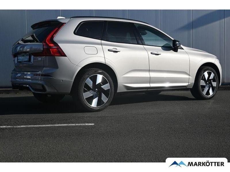 Gebraucht Volvo XC60 Plus 398 PS (292 kW) 2024 Silver dawn SUV