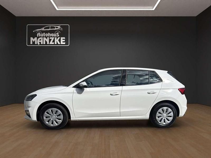 Neu Skoda Fabia Selection 80 PS (58 kW) 2025 Candyweiss Kleinwagen