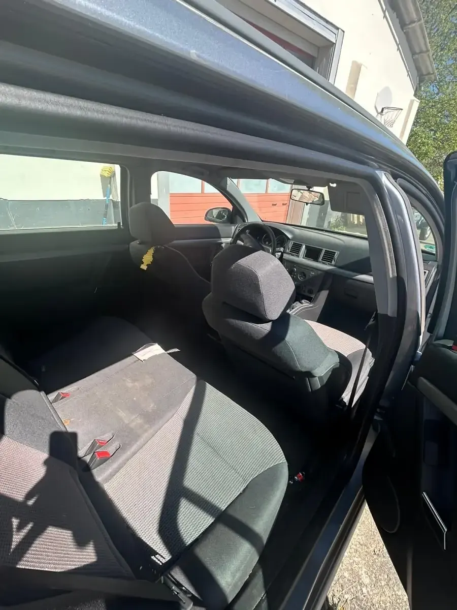Gebraucht Opel Vectra 122 PS (89 kW) 2004 Silber Kombi