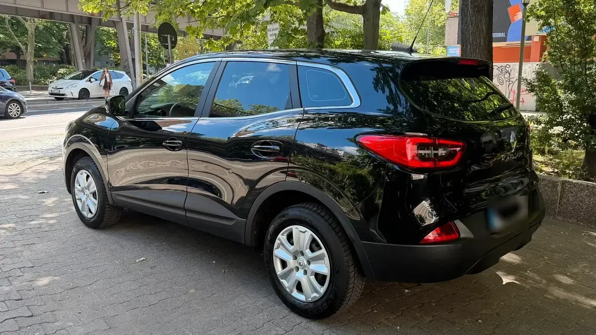 Gebraucht Renault Kadjar 130 PS (95 kW) 2018 Schwarz SUV