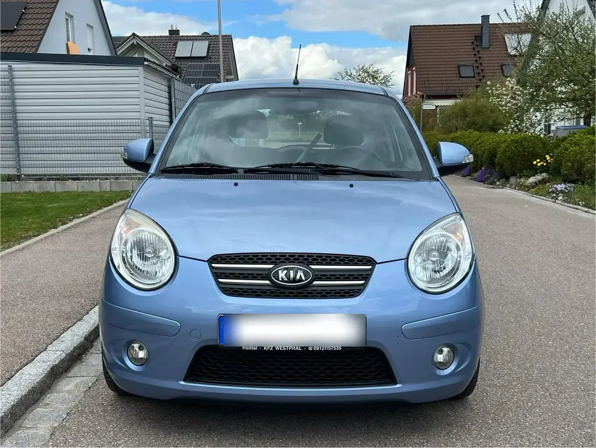 Second-hand Kia Picanto 65 CP (47 kW) 2008 Albastru Hatchback