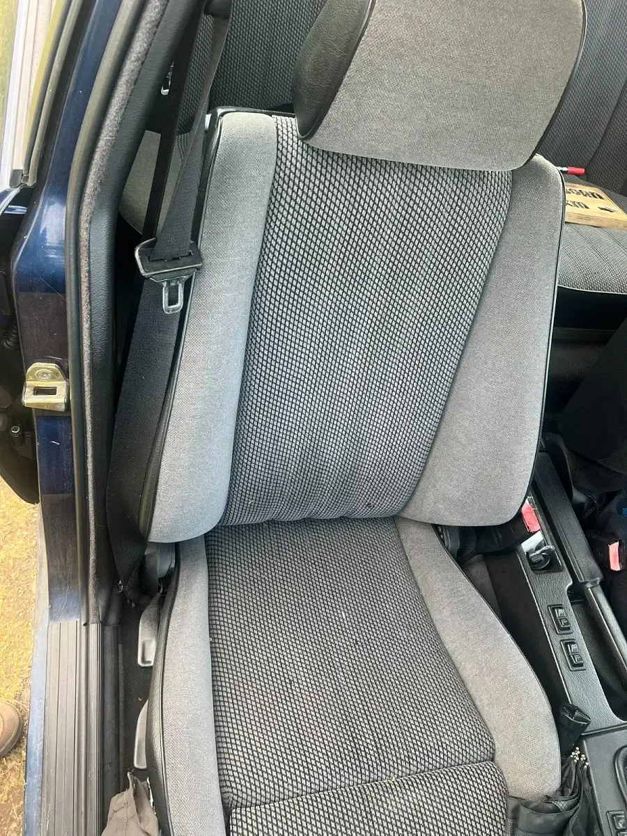 Gebraucht BMW 318 118 PS (86 kW) 1993 Blau Kombi