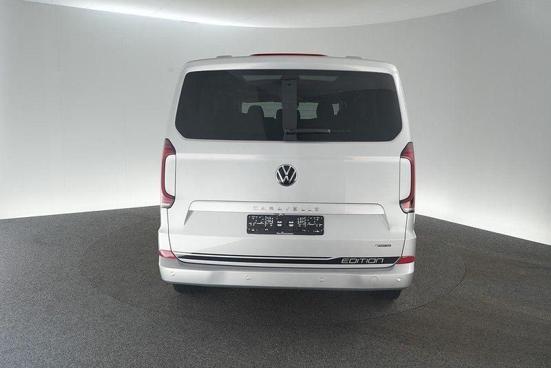 Neu VW Caravelle Edition 170 PS (125 kW) 2025 Grau Van / Kleinbus
