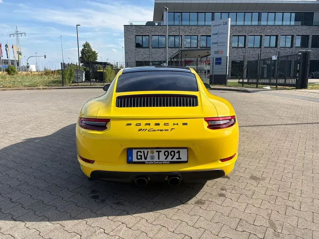 Gebraucht Porsche 911 Carrera T Chrono 370 PS (272 kW) 2018 Gelb Coupé