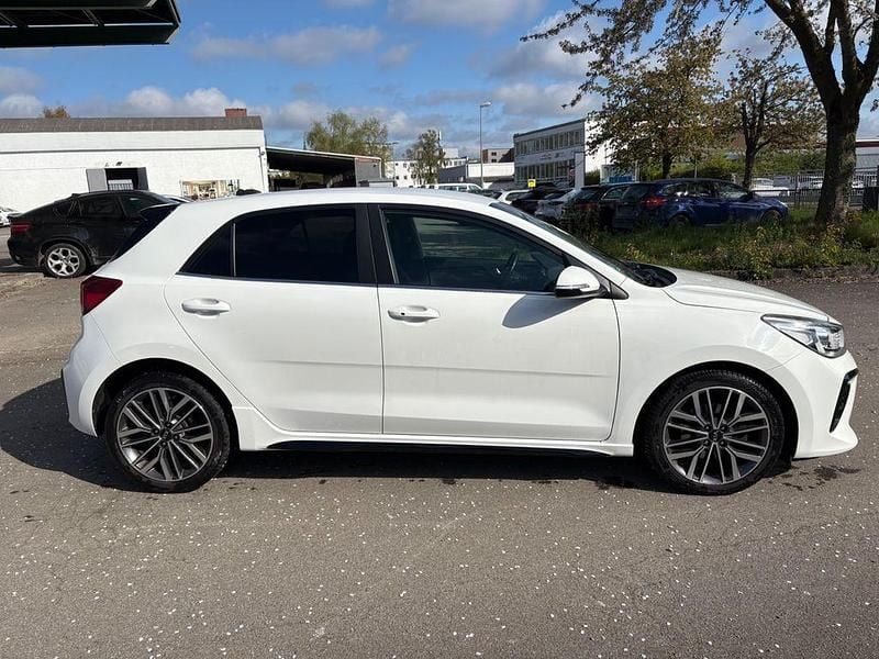 Gebraucht Kia Rio GT-Line 120 PS (88 kW) 2018 Weiß Limousine
