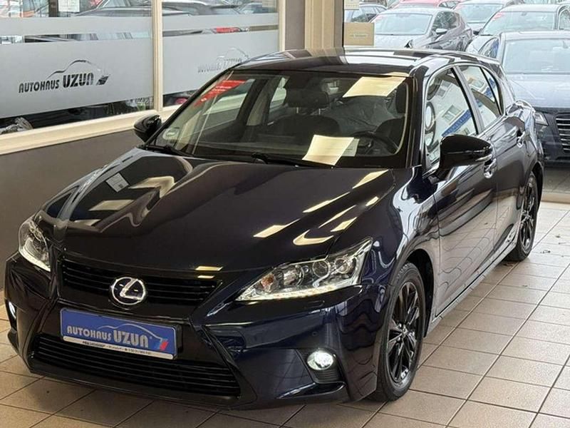 Gebraucht Lexus CT200h Executive Line 99 PS (72 kW) 2015 Blau Limousine